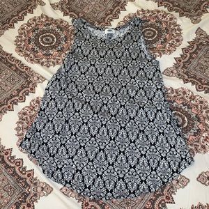 Black and white patterned tank top